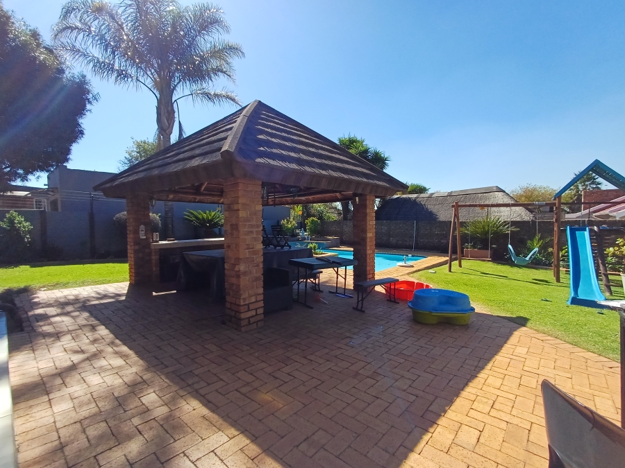 3 Bedroom Property for Sale in Edendale Gauteng