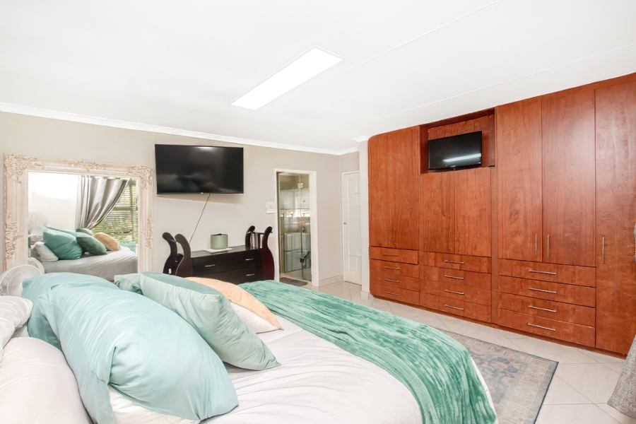 3 Bedroom Property for Sale in Noordheuwel Gauteng