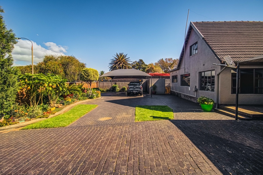 4 Bedroom Property for Sale in Parkrand Gauteng