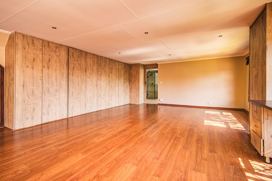 4 Bedroom Property for Sale in Parkrand Gauteng