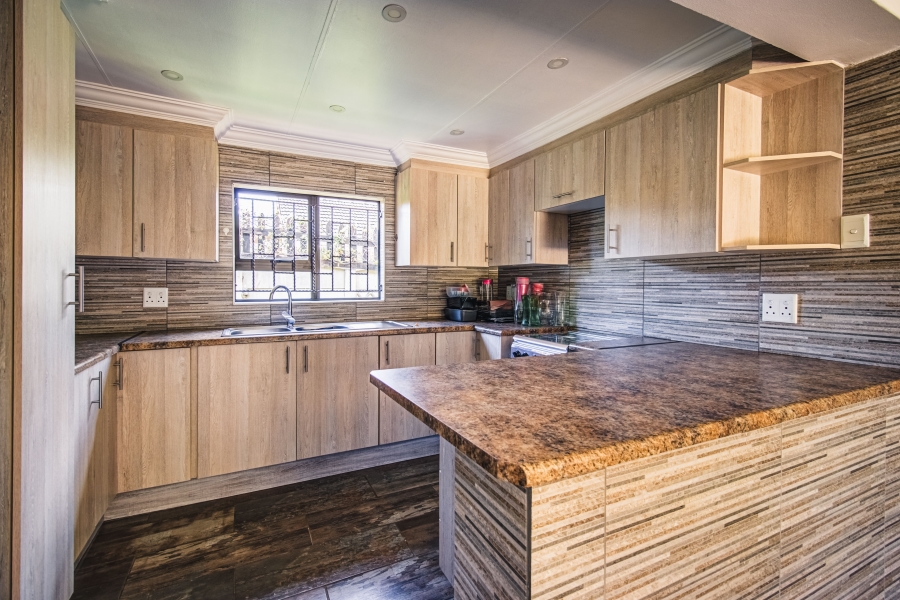 4 Bedroom Property for Sale in Parkrand Gauteng