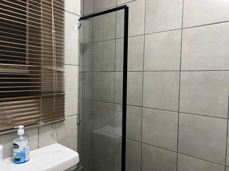2 Bedroom Property for Sale in Woodmead Gauteng
