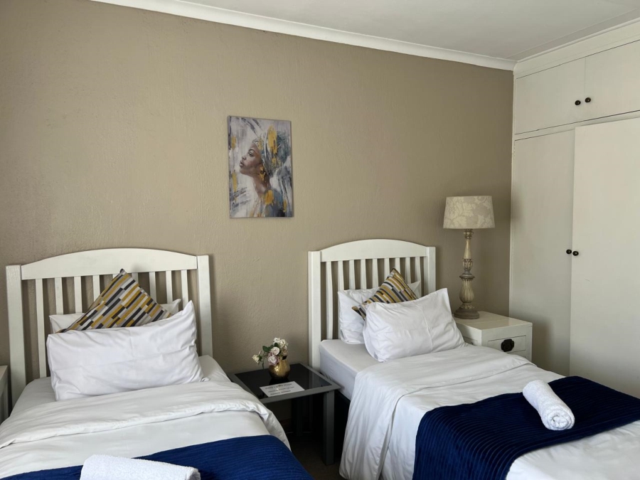 To Let 2 Bedroom Property for Rent in Woodmead Gauteng