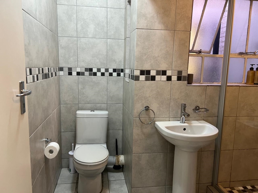 To Let 2 Bedroom Property for Rent in Woodmead Gauteng
