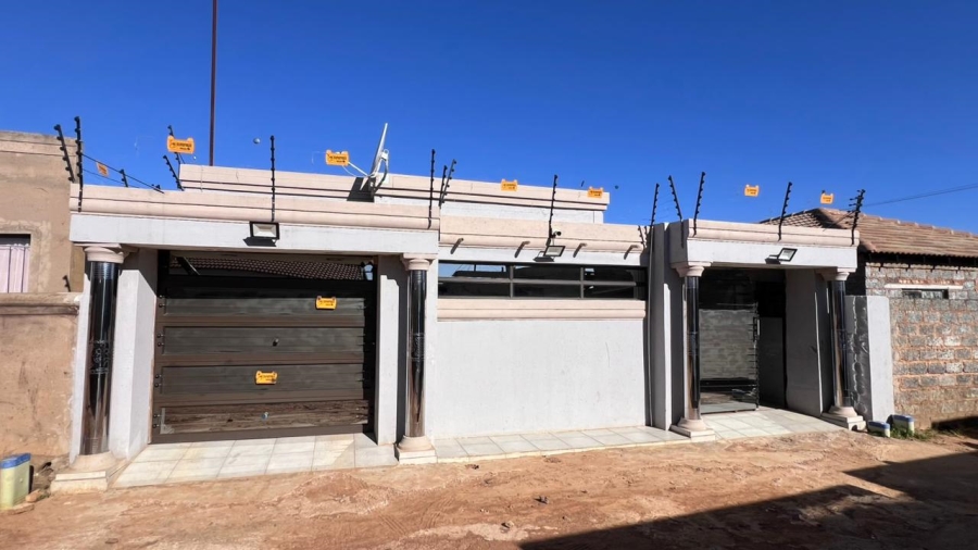 2 Bedroom Property for Sale in Etwatwa Gauteng