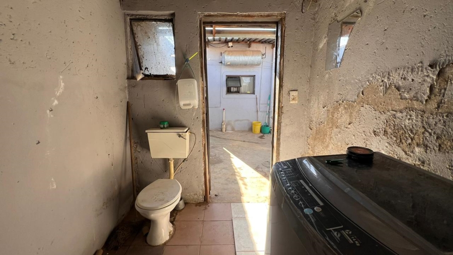 2 Bedroom Property for Sale in Etwatwa Gauteng