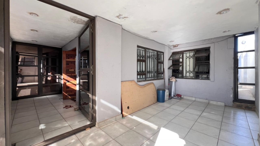 2 Bedroom Property for Sale in Etwatwa Gauteng