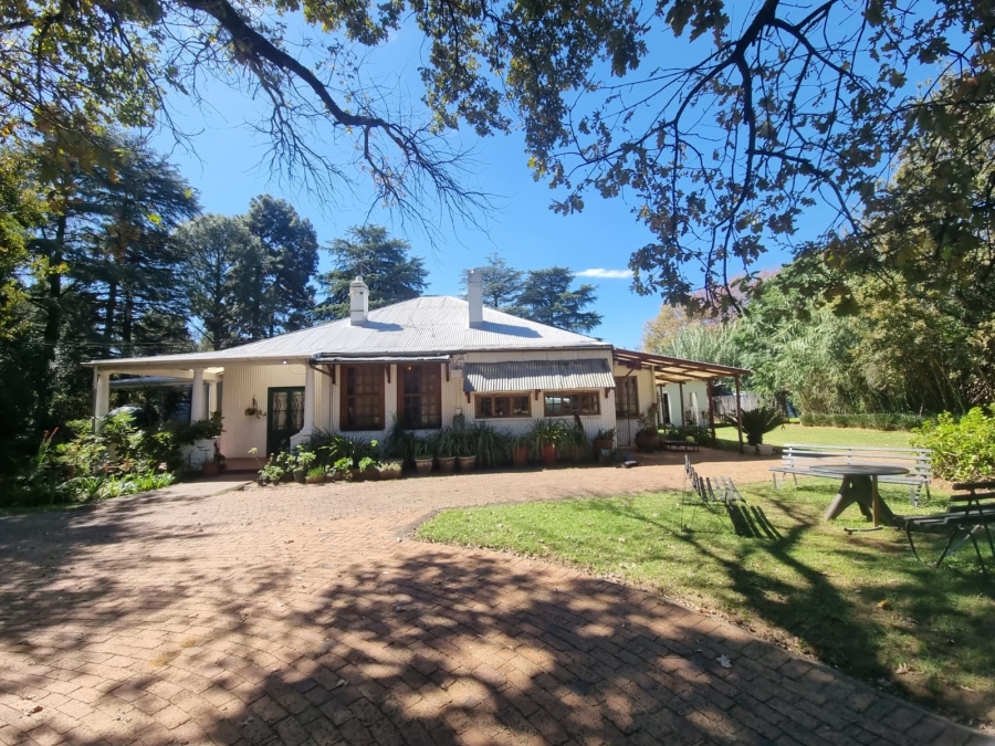 6 Bedroom Property for Sale in Klippoortje Gauteng