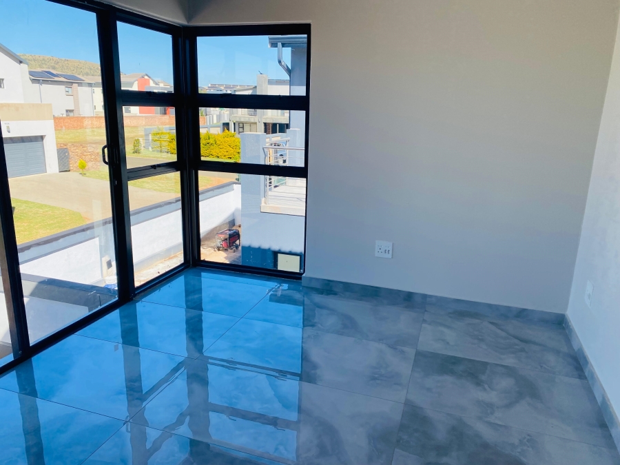 4 Bedroom Property for Sale in Derdepoort Gauteng