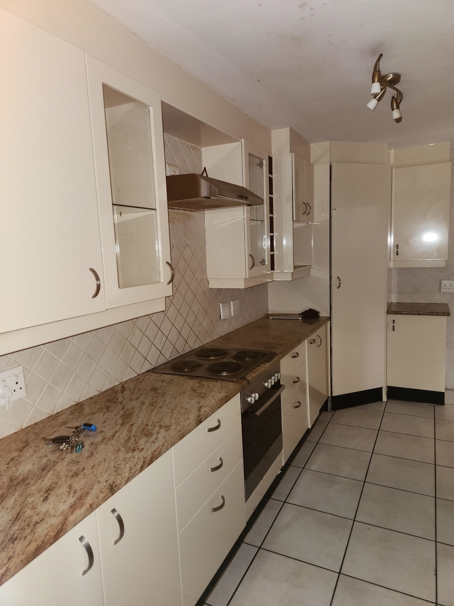 3 Bedroom Property for Sale in Broadacres Gauteng