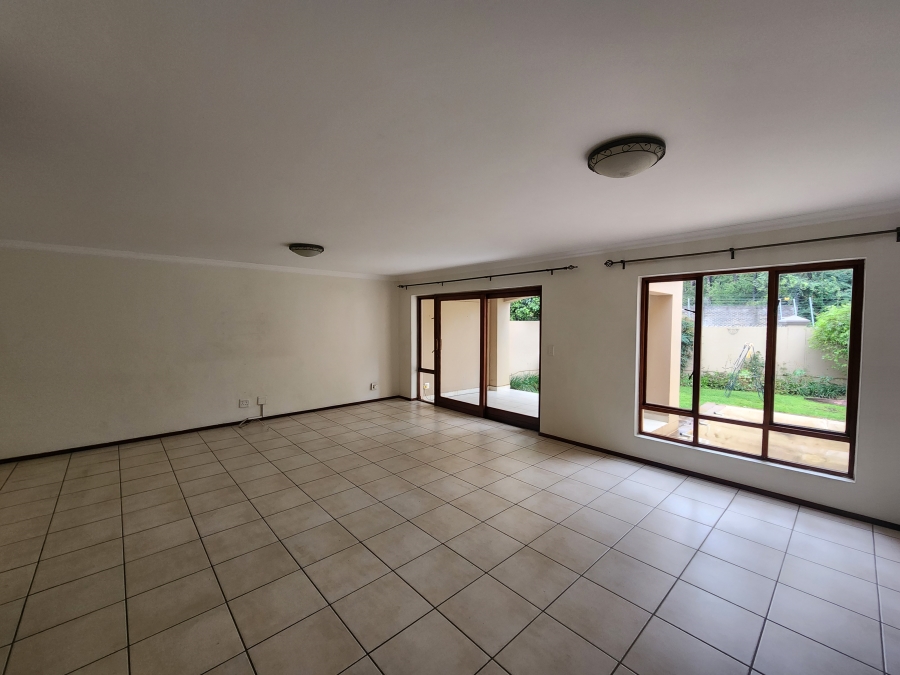 3 Bedroom Property for Sale in Broadacres Gauteng