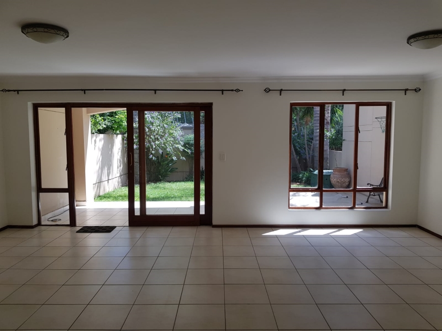 3 Bedroom Property for Sale in Broadacres Gauteng