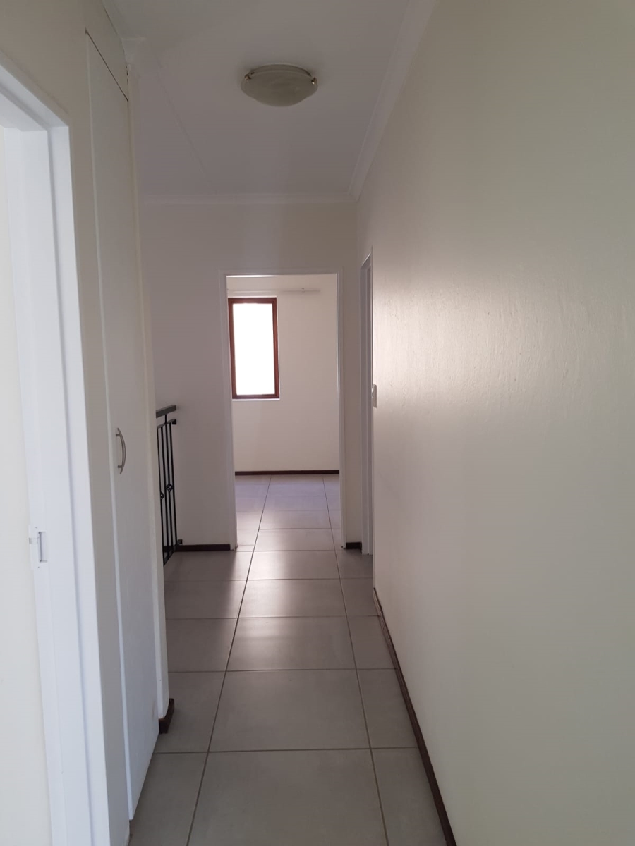 3 Bedroom Property for Sale in Broadacres Gauteng