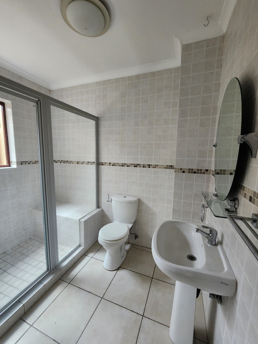 3 Bedroom Property for Sale in Broadacres Gauteng