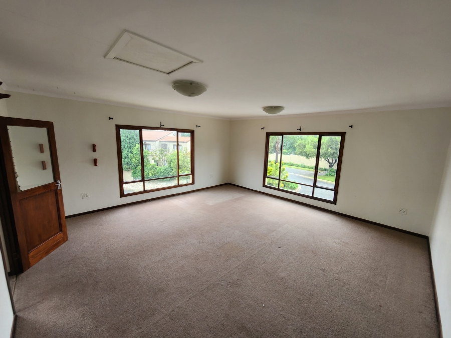 3 Bedroom Property for Sale in Broadacres Gauteng