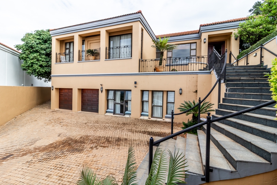 3 Bedroom Property for Sale in Waterkloof Ridge Gauteng