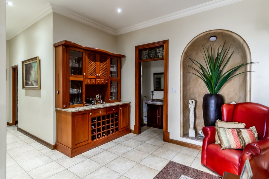 3 Bedroom Property for Sale in Waterkloof Ridge Gauteng