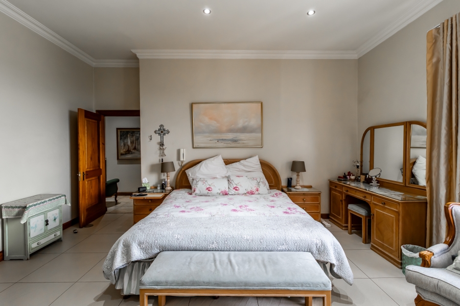 3 Bedroom Property for Sale in Waterkloof Ridge Gauteng