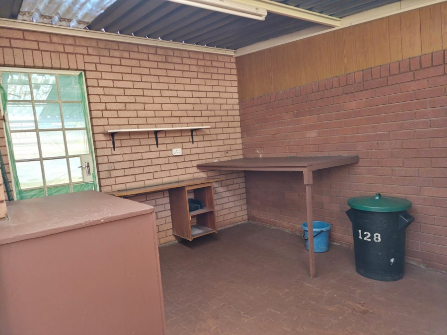 To Let 2 Bedroom Property for Rent in Montana Park Gauteng