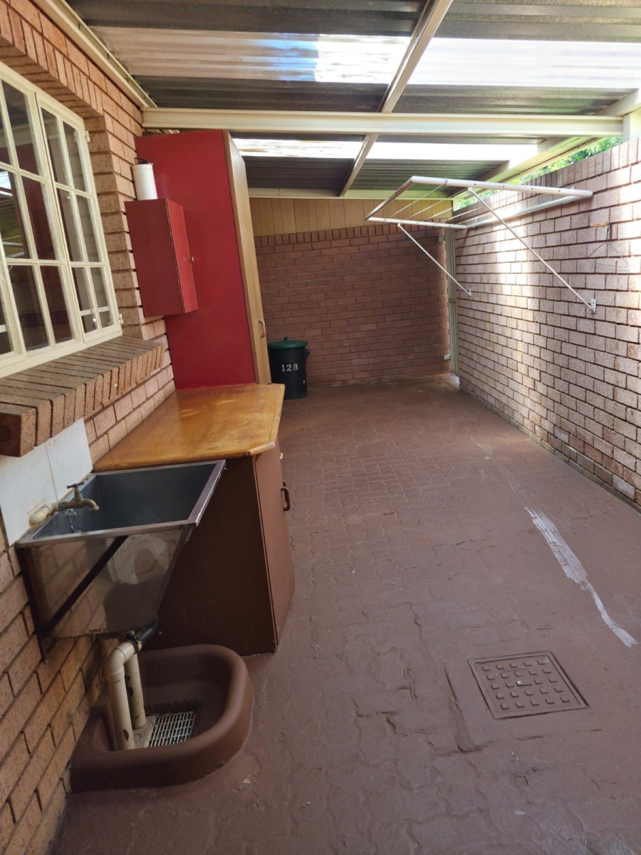 To Let 2 Bedroom Property for Rent in Montana Park Gauteng