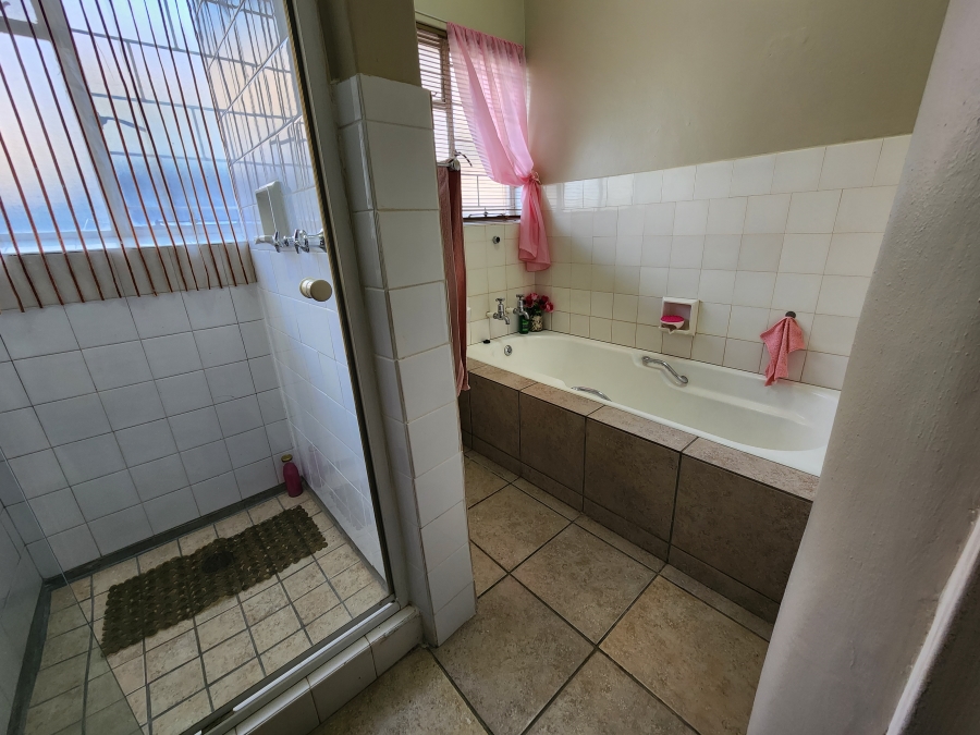 4 Bedroom Property for Sale in Mayville Gauteng