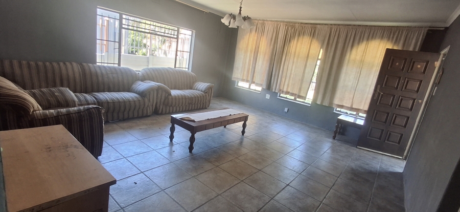 6 Bedroom Property for Sale in Pretoria Gardens Gauteng