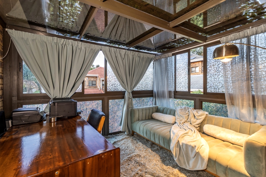 3 Bedroom Property for Sale in Erasmuskloof Gauteng