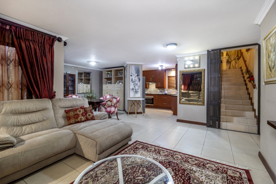 3 Bedroom Property for Sale in Erasmuskloof Gauteng