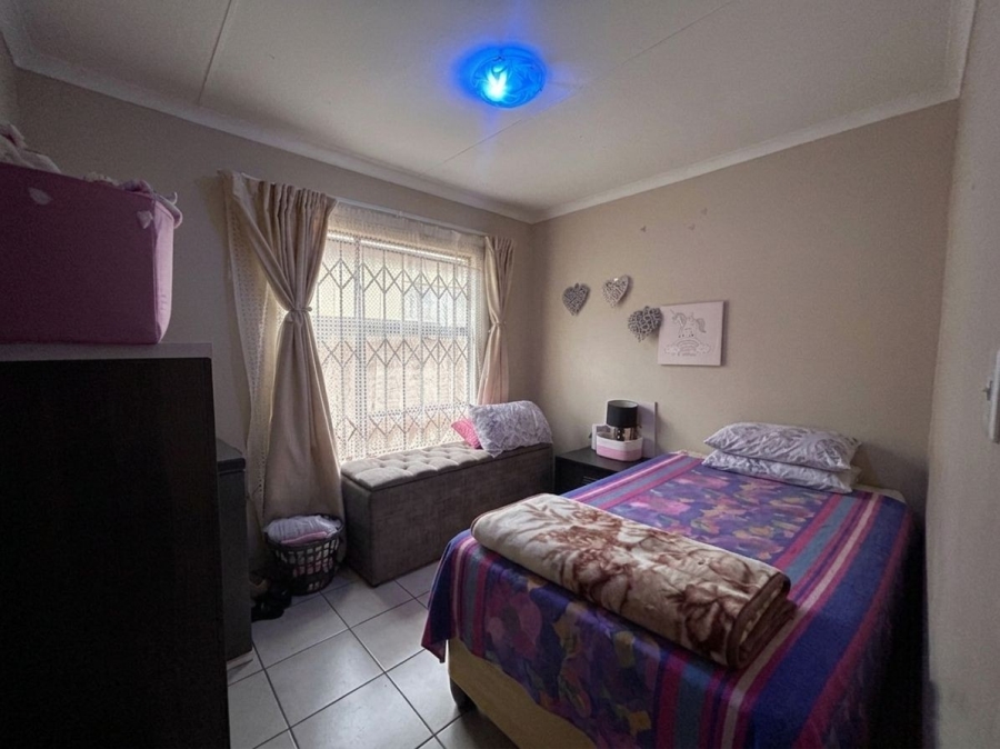 2 Bedroom Property for Sale in Vanderbijlpark CE 4 Gauteng