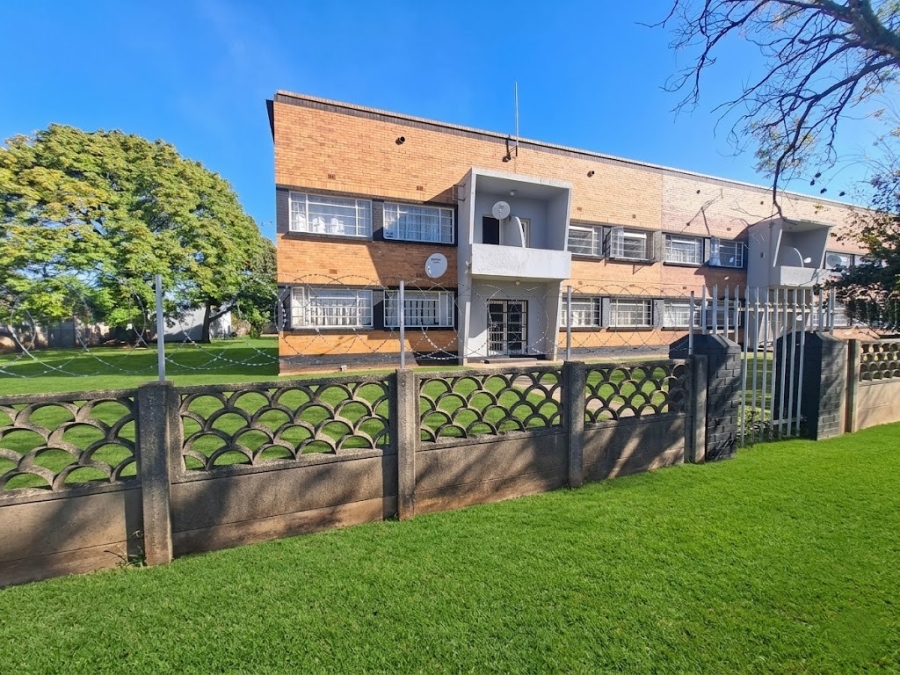 1 Bedroom Property for Sale in Meyerton Central Gauteng