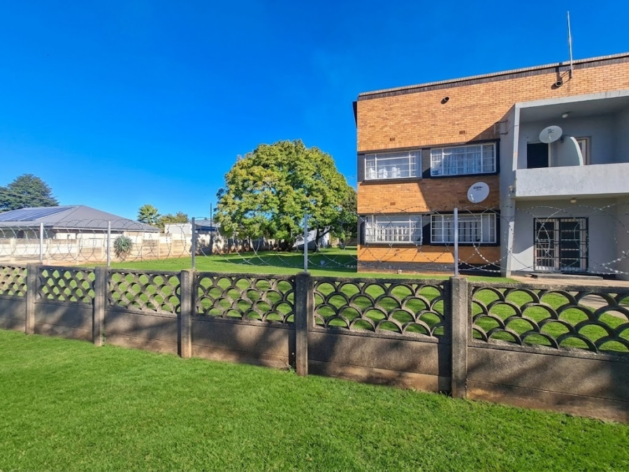 1 Bedroom Property for Sale in Meyerton Central Gauteng
