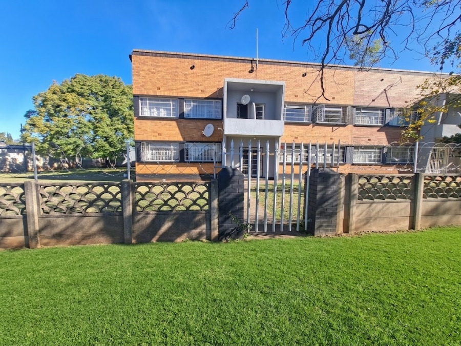 1 Bedroom Property for Sale in Meyerton Central Gauteng