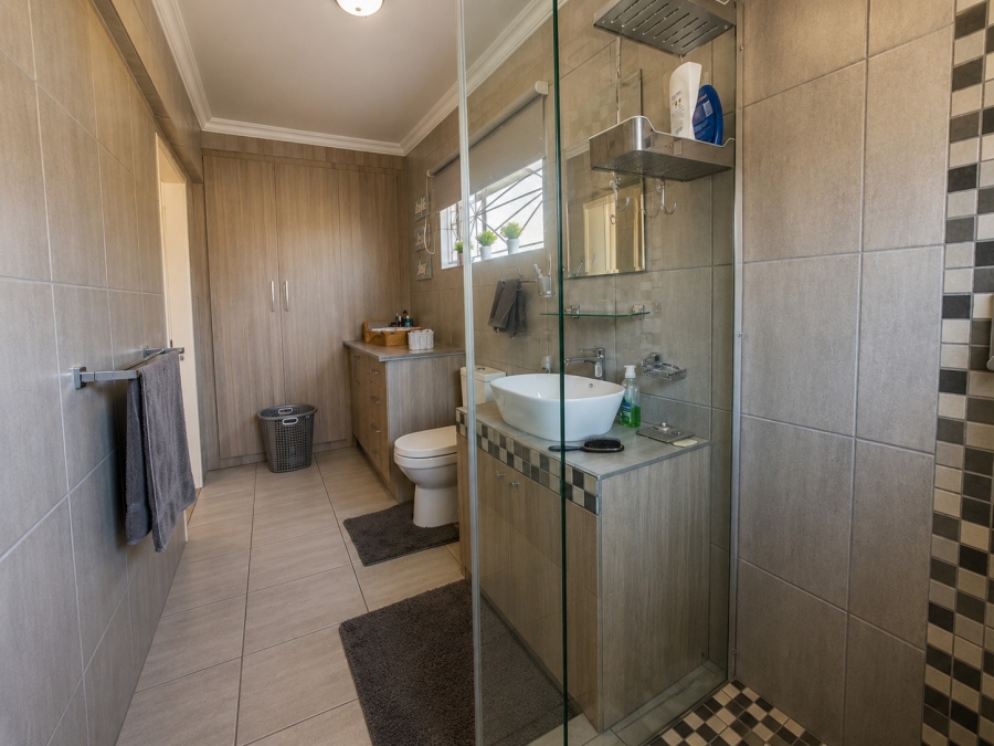4 Bedroom Property for Sale in Boltonwold Gauteng