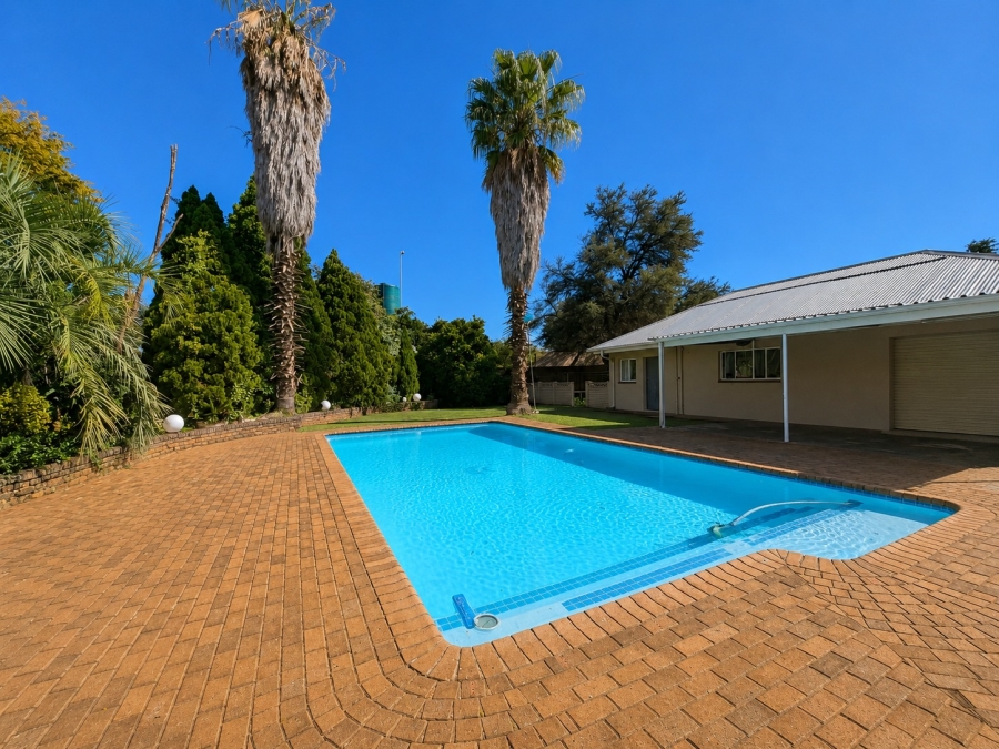 4 Bedroom Property for Sale in Boltonwold Gauteng