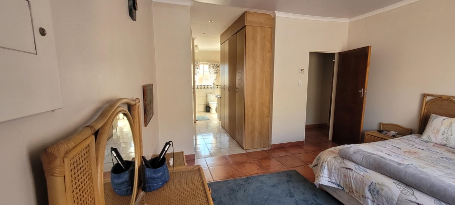 4 Bedroom Property for Sale in Pretoria Gardens Gauteng