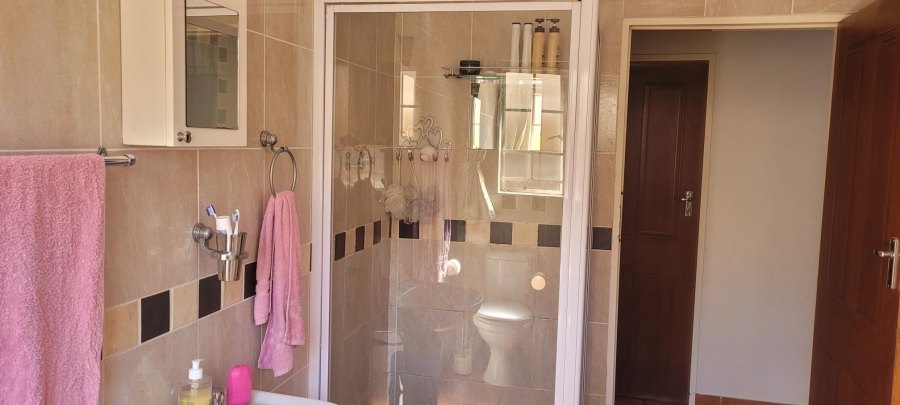 4 Bedroom Property for Sale in Pretoria Gardens Gauteng