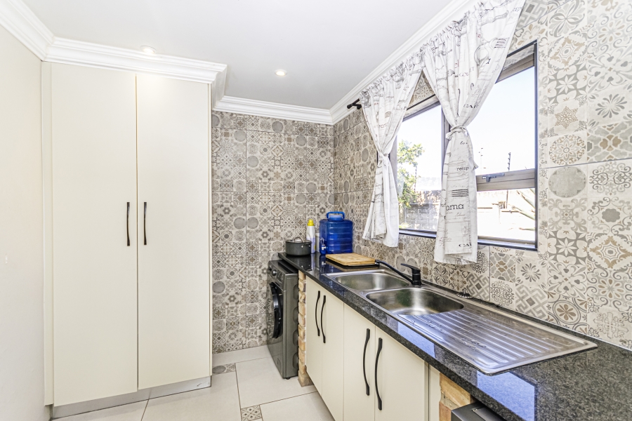 4 Bedroom Property for Sale in Cosmo City Gauteng