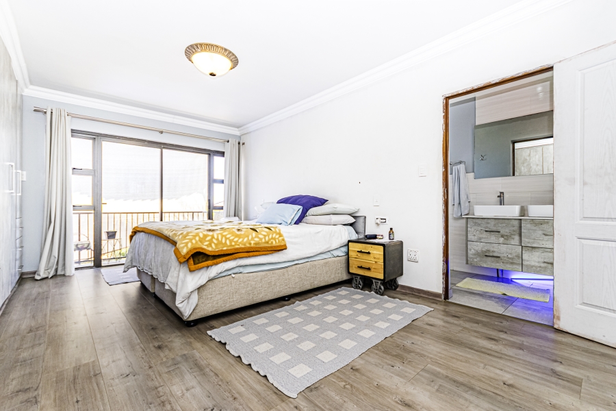 4 Bedroom Property for Sale in Cosmo City Gauteng