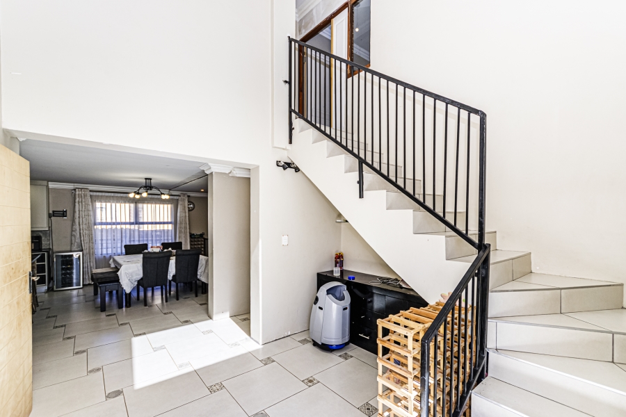 4 Bedroom Property for Sale in Cosmo City Gauteng