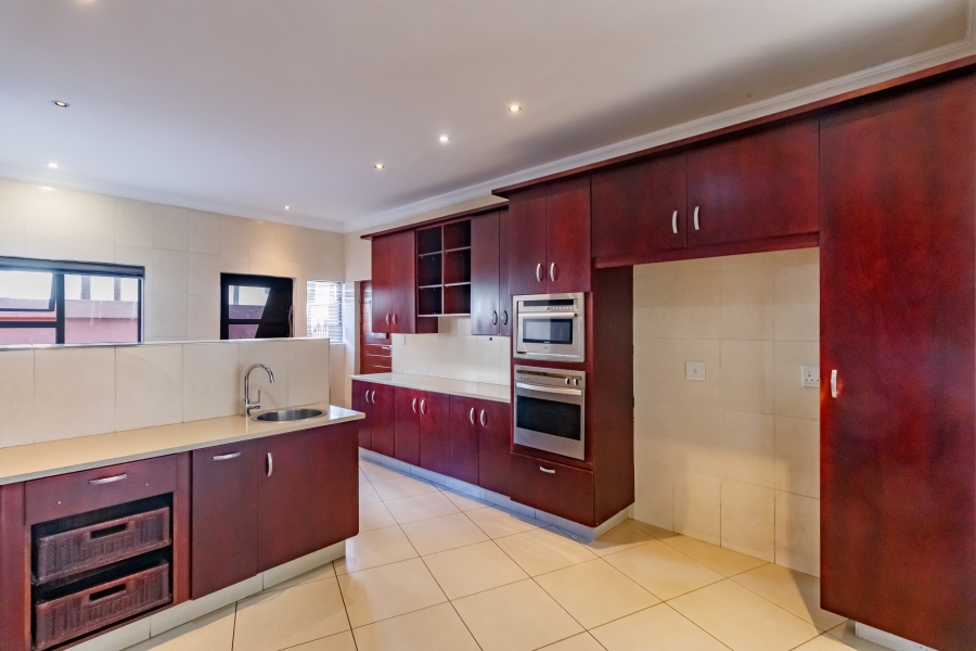 5 Bedroom Property for Sale in Valley View Estate Gauteng