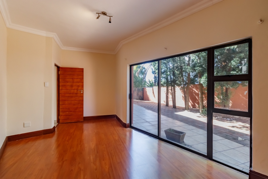 5 Bedroom Property for Sale in Valley View Estate Gauteng