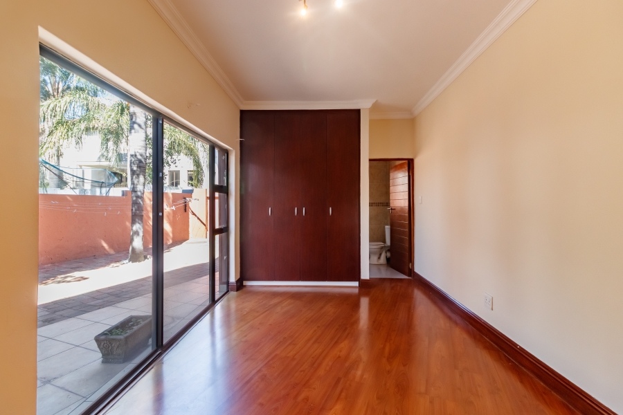 5 Bedroom Property for Sale in Valley View Estate Gauteng