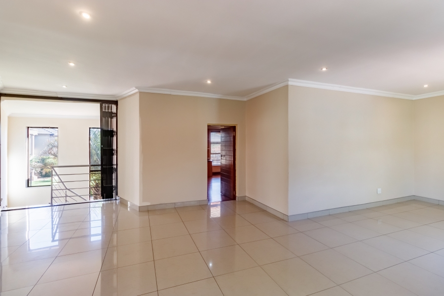 5 Bedroom Property for Sale in Valley View Estate Gauteng
