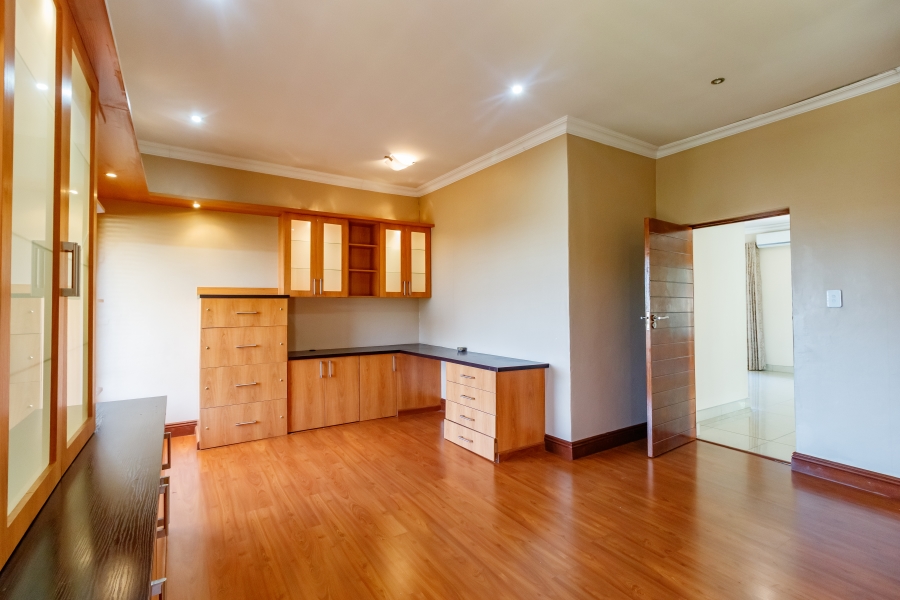 5 Bedroom Property for Sale in Valley View Estate Gauteng