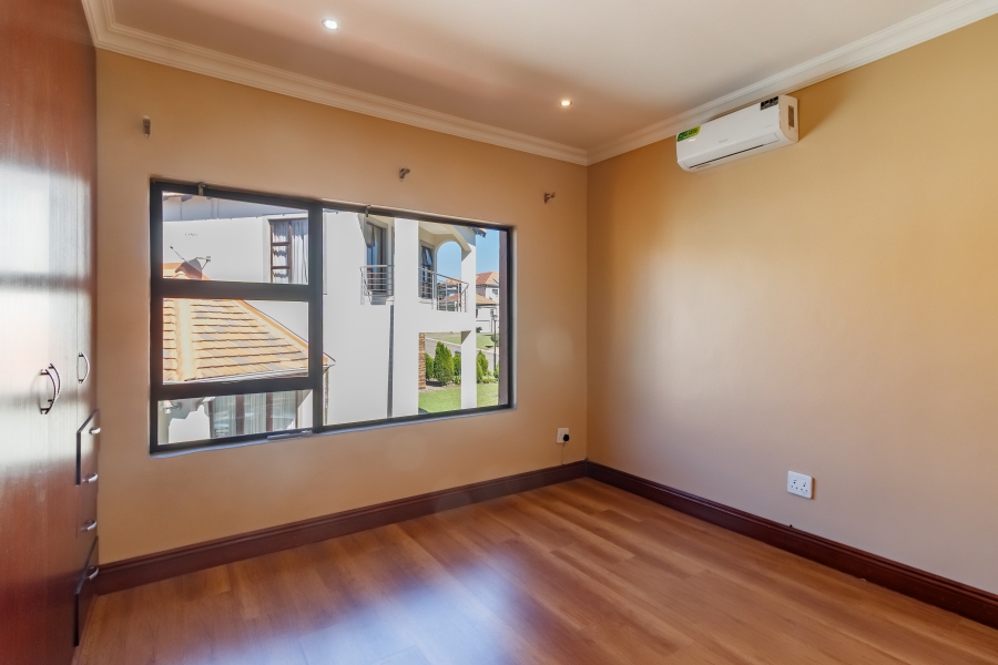 5 Bedroom Property for Sale in Valley View Estate Gauteng