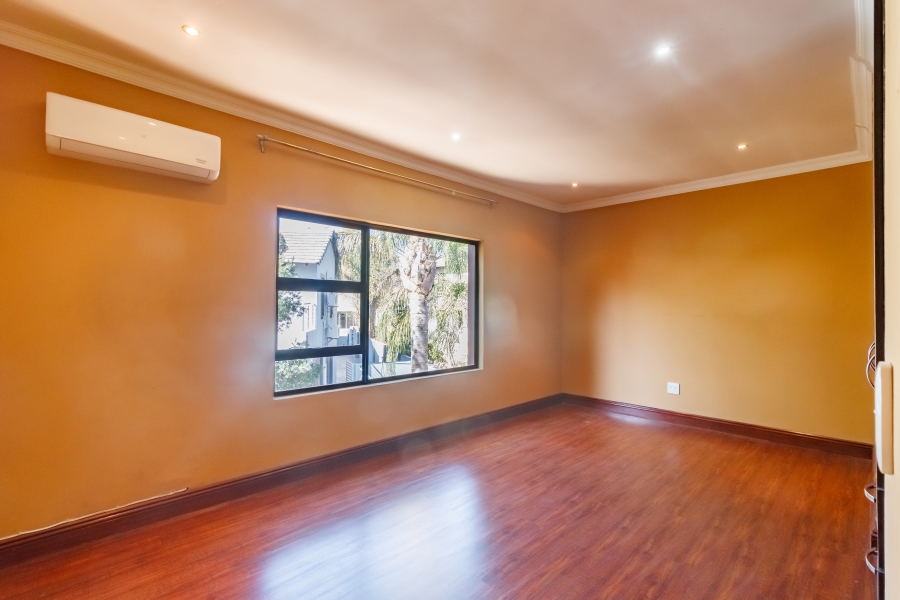 5 Bedroom Property for Sale in Valley View Estate Gauteng