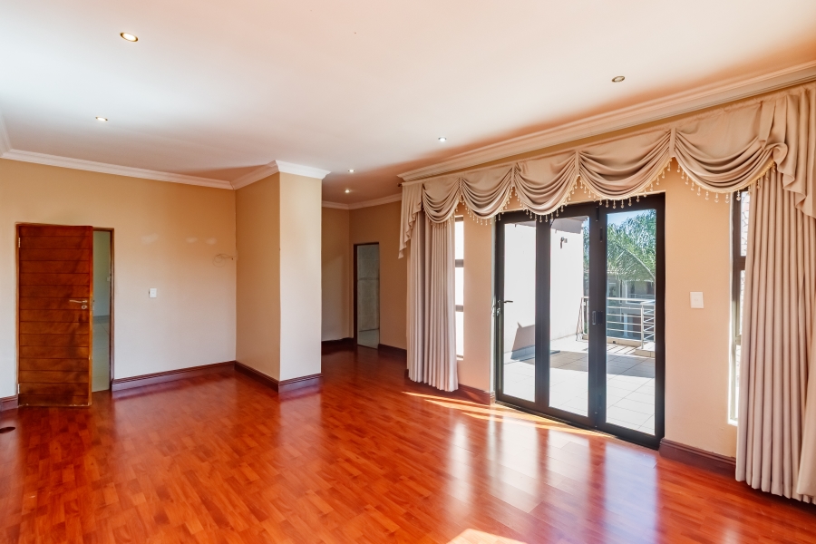 5 Bedroom Property for Sale in Valley View Estate Gauteng