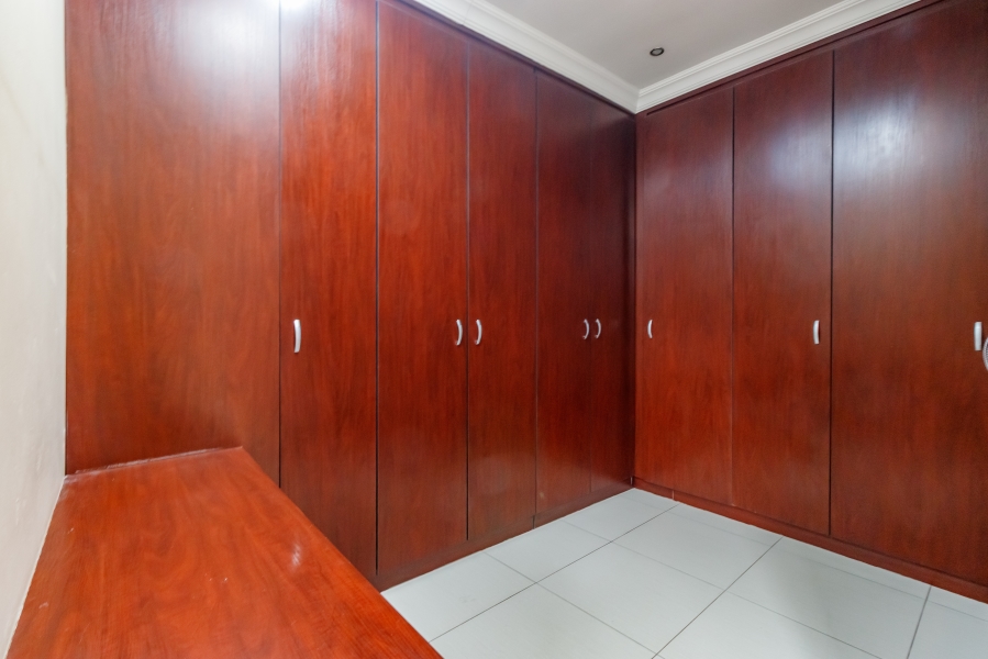 5 Bedroom Property for Sale in Valley View Estate Gauteng