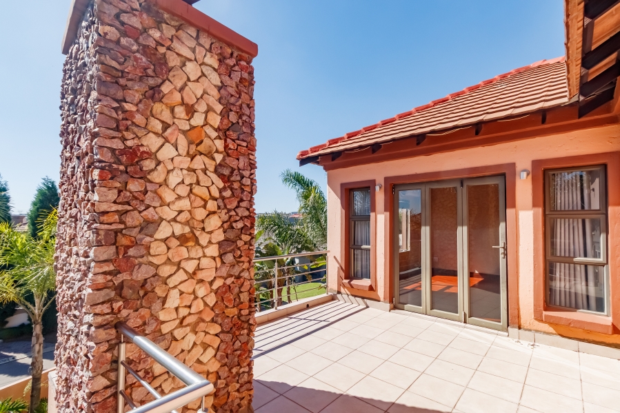 5 Bedroom Property for Sale in Valley View Estate Gauteng