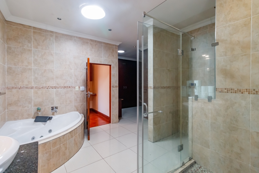 5 Bedroom Property for Sale in Valley View Estate Gauteng